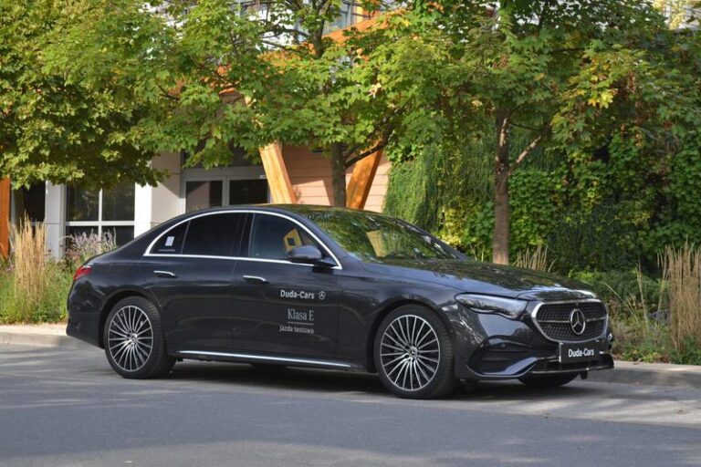 Odkrywamy znaczenie imienia Mercedes – fascynująca historia i symbolika