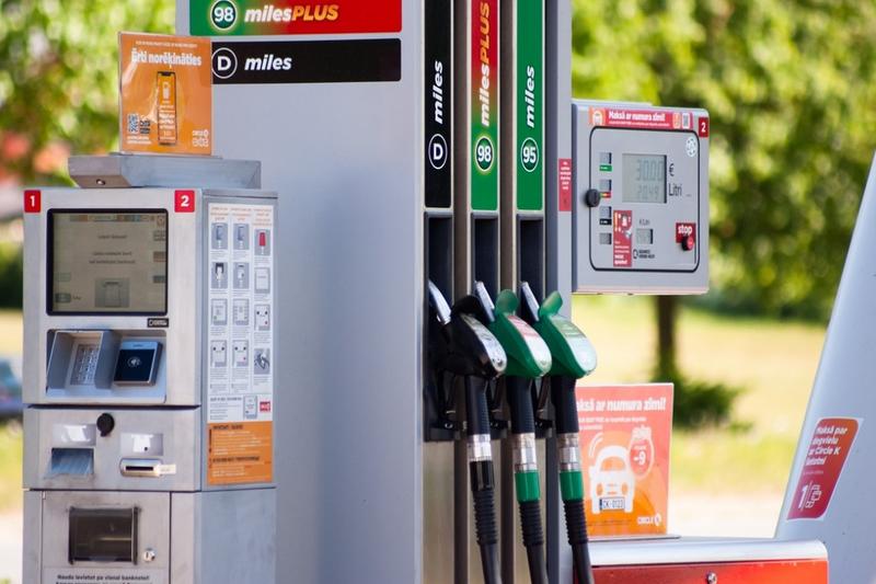 Geopolityka a cena ropy naftowej