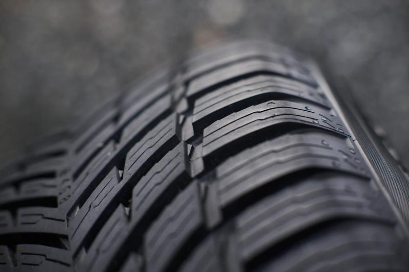 Normy bieżnika opon