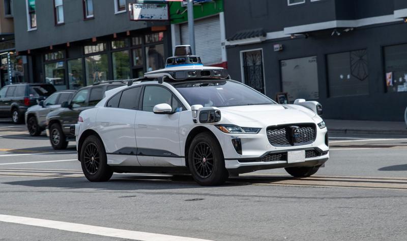 Przepisy prawne autonomicznych pojazdów