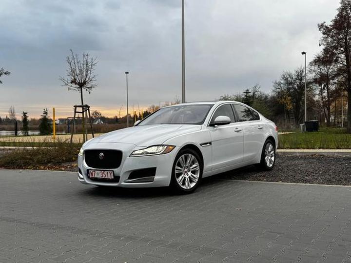 Wymiana akumulatora Jaguar XF