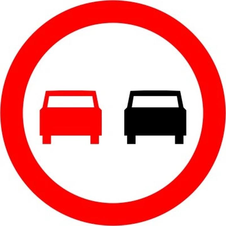 Czy rzeczywiście istnieje zakaz wyprzedzania ciężarówek na polskich drogach?