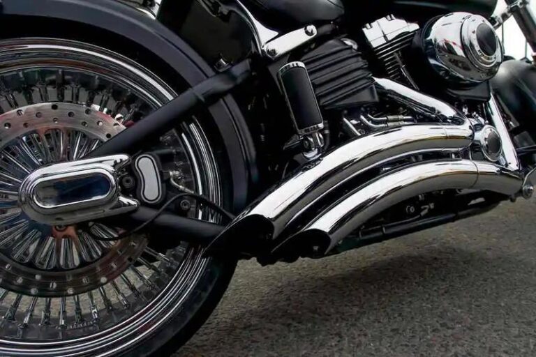 Odkryj, jak zrobić efektowne strzały z wydechu w motocyklu