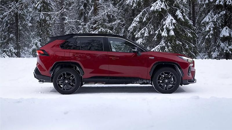 Jaki silnik wybrać przy zakupie Toyoty RAV4? Oto kluczowe wskazówki!