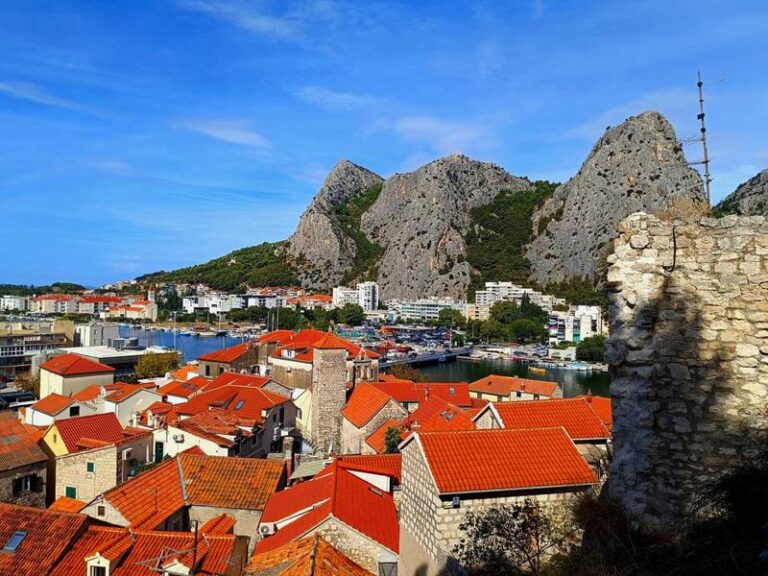 Samochodem do Chorwacji – czy to naprawdę opłacalna podróż?