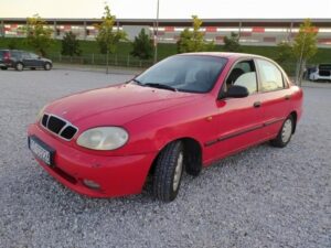 Wybór odpowiednich opon letnich do lanosa – na co zwrócić uwagę?