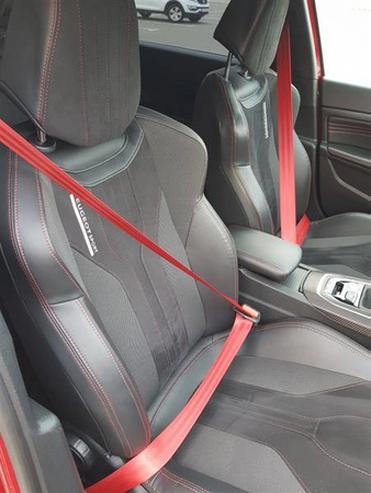 Czyszczenie pasów bezpieczeństwa