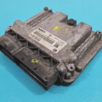 Gdzie dokładnie znaleźć sterownik silnika w Vectrze C 2.2 DTI?