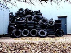 Recykling opon – czy to naprawdę się opłaca?