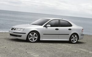 Saab 93 – jaki silnik wybrać, aby cieszyć się niezawodnością?