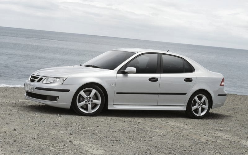 Saab 93 - jaki silnik wybrać, aby cieszyć się niezawodnością?