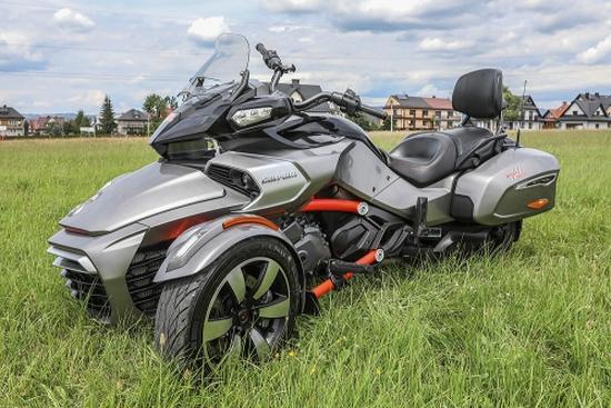 Motocykl czy samochód