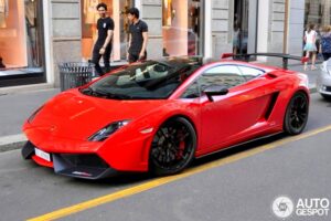 Ile pali Lamborghini Gallardo? Odkryj prawdziwe zużycie paliwa tego sportowego auta!