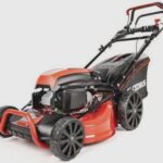 Kosiarka spalinowa: silnik Honda czy Briggs & Stratton – który wybór jest lepszy?